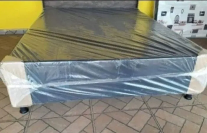 BASE CASAL 1,38 x 1,88 CM NOVA R$ 300,00