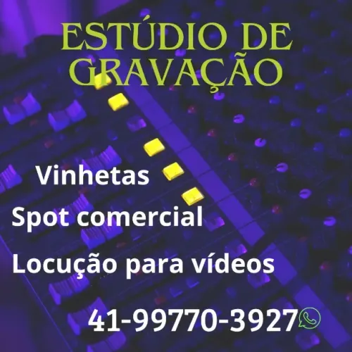 Carro de som e locutor para gravação