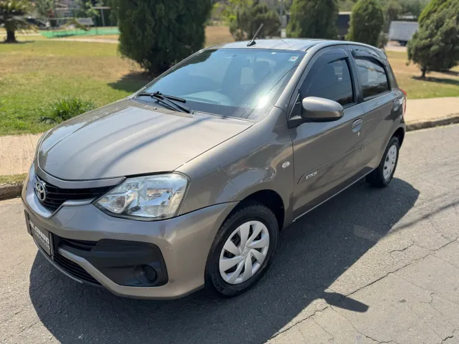 Toyota Etios XS 1.5 Flex 16V 5P Mec. 2018