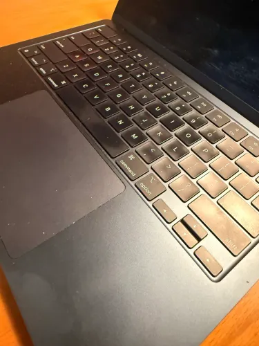 MacBook Air 13? M3 (2024) - IMPECÁVEL!