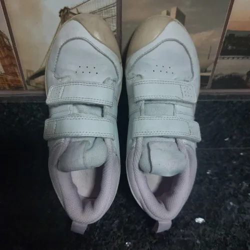 Tênis Nike Pico tamanho 26