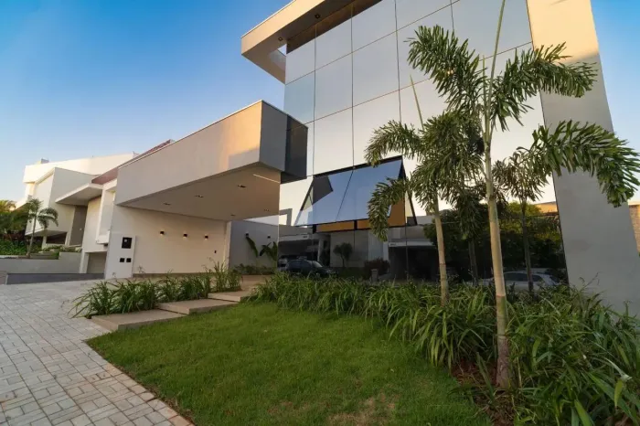 Alto Padrão, Sofisticação e Conforto no Condomínio Mont Blanc