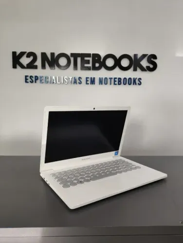Samsung NP530XBB | Celeron N4000 CPU @ 1.10GHz | 4GB RAM | 120GB SSD | Tela 14"