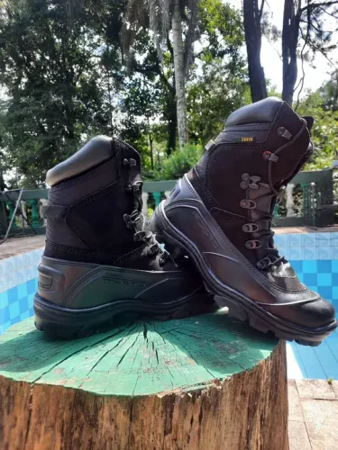 Botas de segurança pretas