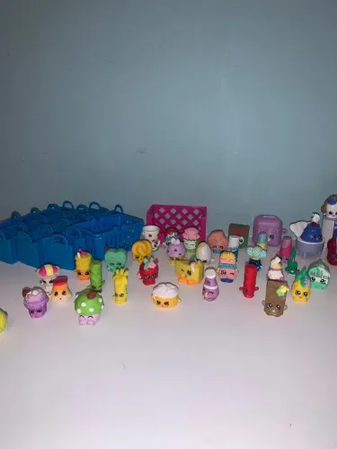 Shopkins 51 unidades com acessórios