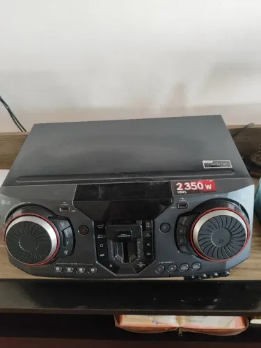 Som LG 2350W RMS