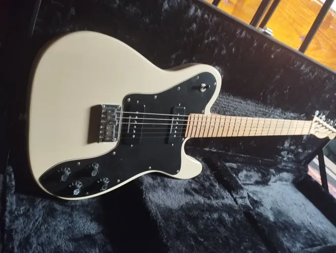 Guitarra Elétrica Fender (squier)Telecaster