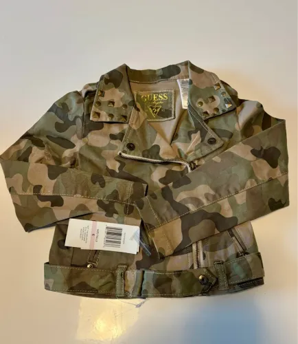 Jaqueta Guess Camuflada - Tam 6 - NOVA!