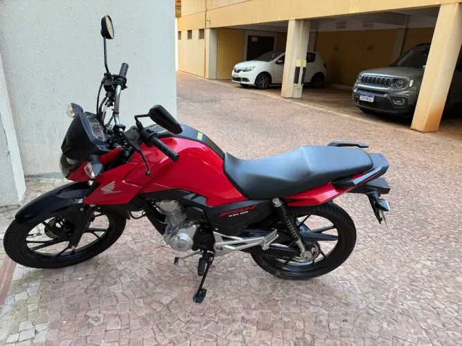 CG160 FAN. Super nova. 211km rodados somente. Documentada