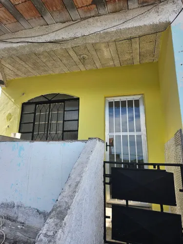 (Não paga água nem luz), casa em Itaúna.