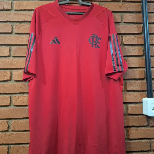 Camiseta Flamengo adidas 2023 - nome Araújo 