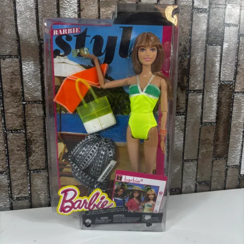 Boneca Barbie Summer Style Férias De Verão  - Mattel 2015