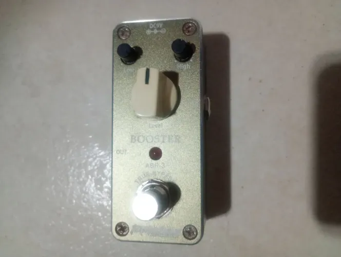 Pedal booster tomsline para guitarra violão 