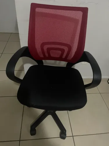 Cadeira de escritório giratória