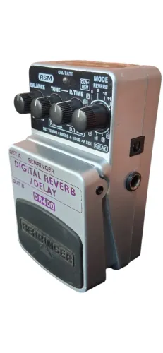Pedal De Efeito Behringer Digital Reverb/delay Dr400 - Prateado