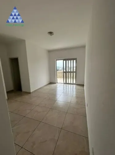 Apartamento 130m² Bom Retiro - Aluguel de R$ 3.400,00 por * R$ 3.000,00 *