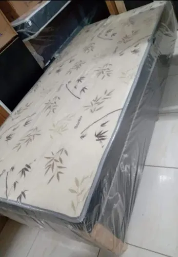 Camas box com colchão, novas e frete grátis