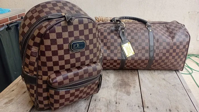 Kit mala de viagem e mochila