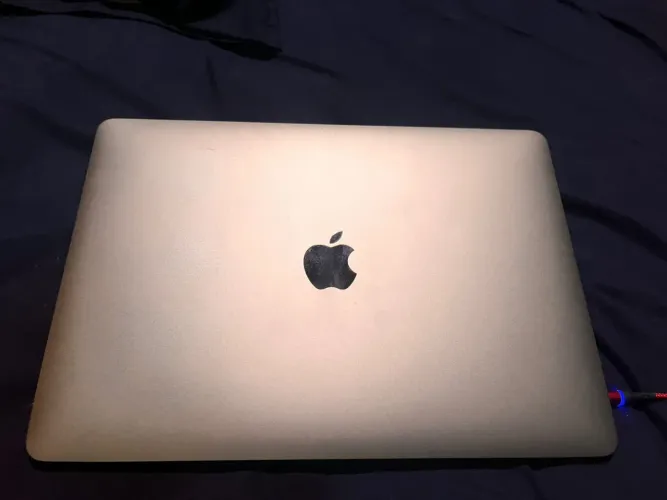 Apple MacBook Pro 13,3 M2 2022