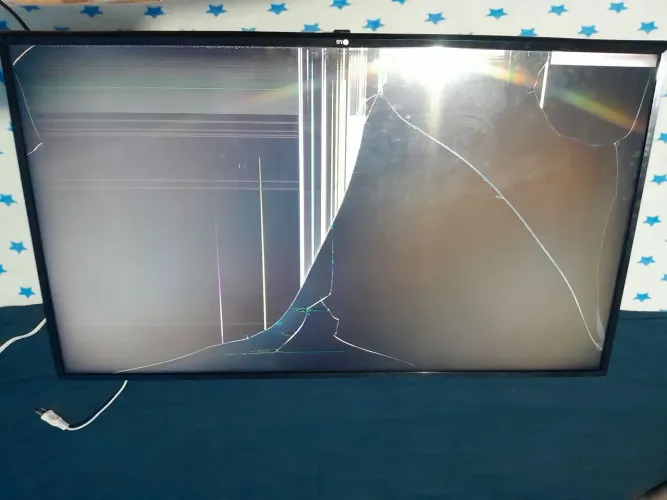 Vendo tv lg 49lj5500 com defeito 