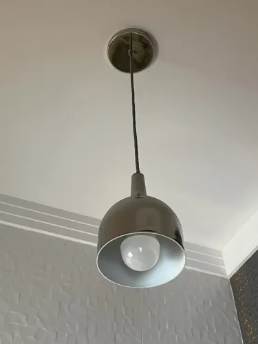 Luminária Pendente acabamento externo polido 