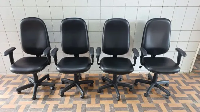 Cadeiras para escritório e homi office 