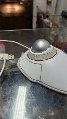 Mouse Trackball Ergonômico com Fio