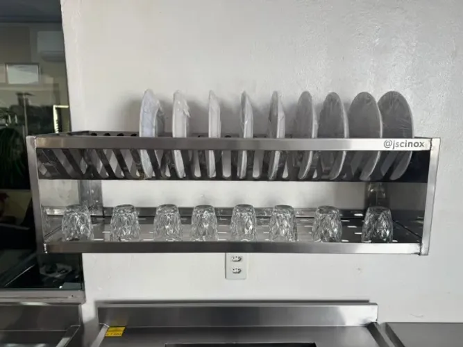 Escorredor de Pratos e Copos em aço inox