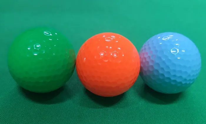 Bolas de Golfe Coloridas - Kit com 3 unidades