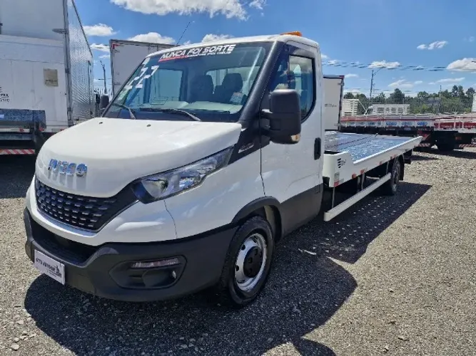 Iveco/ Daily 35-150 2022 com Plataforma Guincho Nova