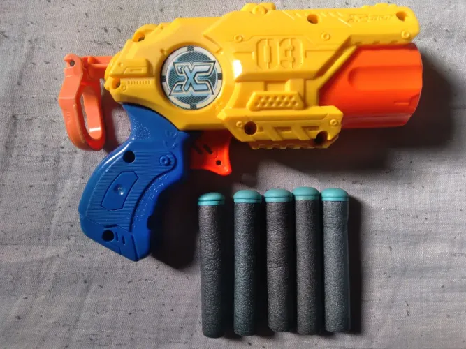 PISTOLA X-SHOT 03