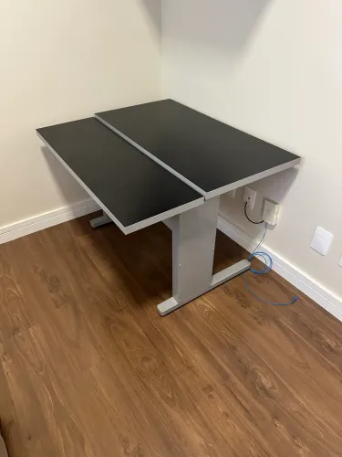 Mesa com regulagem de altura - escritorio e call centrr