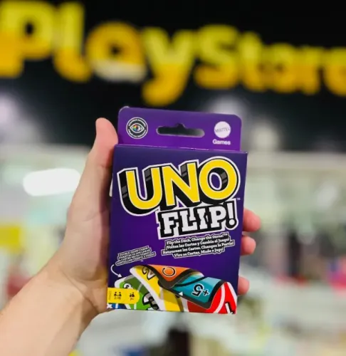 Uno Flip use os dois lados da carta para jogar