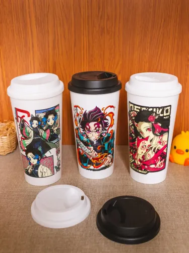 Copo bucks de anime, copo festa de aniversário também
