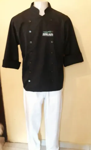 Uniforme profissionais em geral.