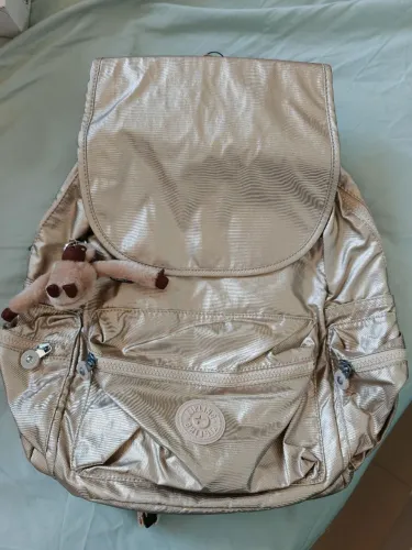 Mochila Kipling Dourada 20 litros