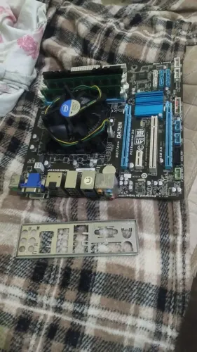 Kit Placa Mãe ASUS DQ77pro DATEN e i5 8Gb