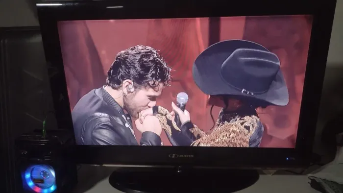 "tv buster 32 polegadas" - TVs no Brasil