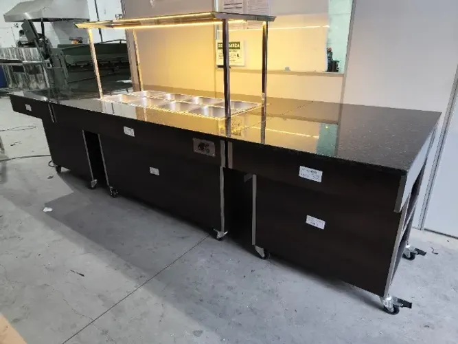 Ilha self-service 2,00m - Completa e funcional