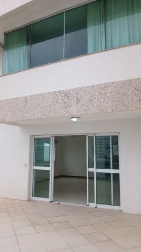 Vendo cobertura duplex maravilhosa, com 257m² no Condomínio Diamond. No alto da Glória.
