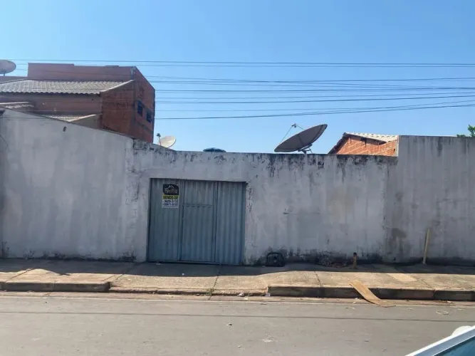 Casa próxima do Mercado JD Petrópolis Cuiabá 