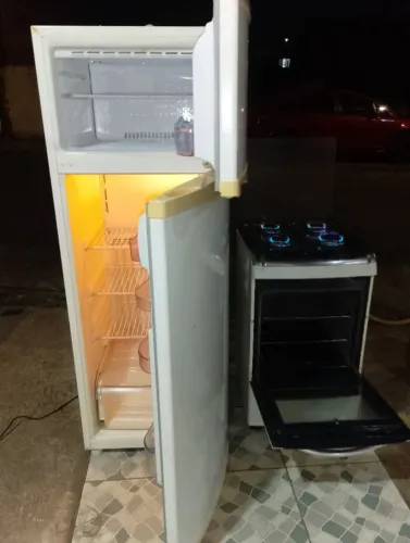 GELADEIRA CONSUL DUPLEX E SOFÁ RETRÁTIL E RECLINÁVEL
