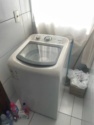 MÁQUINA DE LAVAR ROUPA