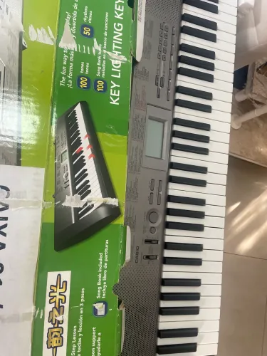 Teclado Casio LK-120