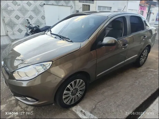 Fiat Grand Siena Essence 1.6 Flex 16V 2016