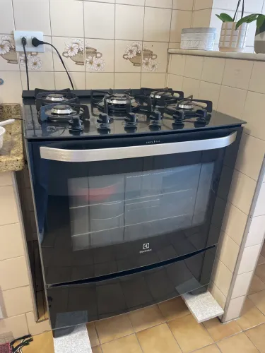 Fogão 5 bocas novinho 