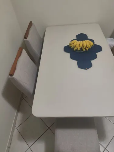 Mesa de Jantar 6 Lugares + 6 Cadeiras - Impecável!