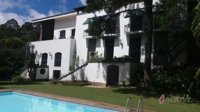 Casa à venda 5 Quartos, 5 Suites, 12387M², Retiro, Petrópolis - RJ