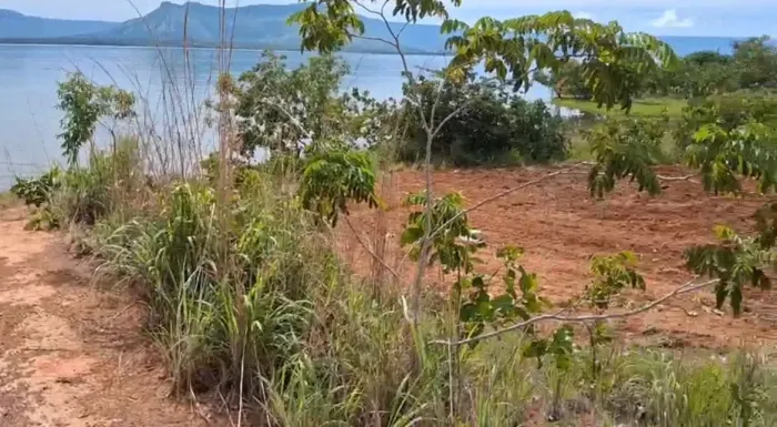 Lote beira lago , direito de posse