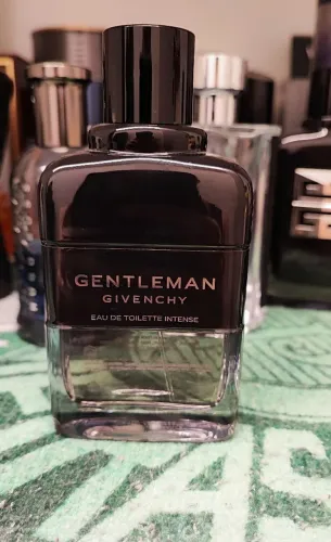 Givenchy gentleman intense